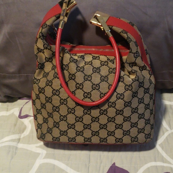 Gucci Handbags - *SOLD* Gucci Shoulder Bag